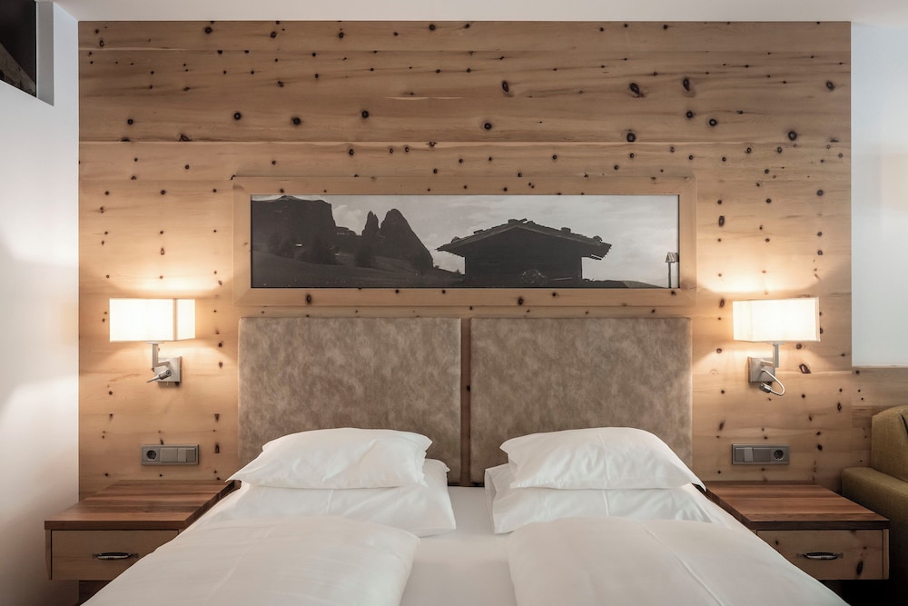 

Napoli - Renon - Dolmites Nature Hotel Vigilerhof
