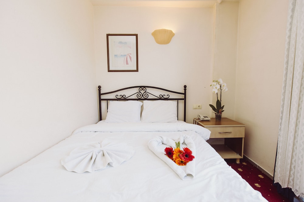 

Milano - Dalaman - Ozalp Han Hotel