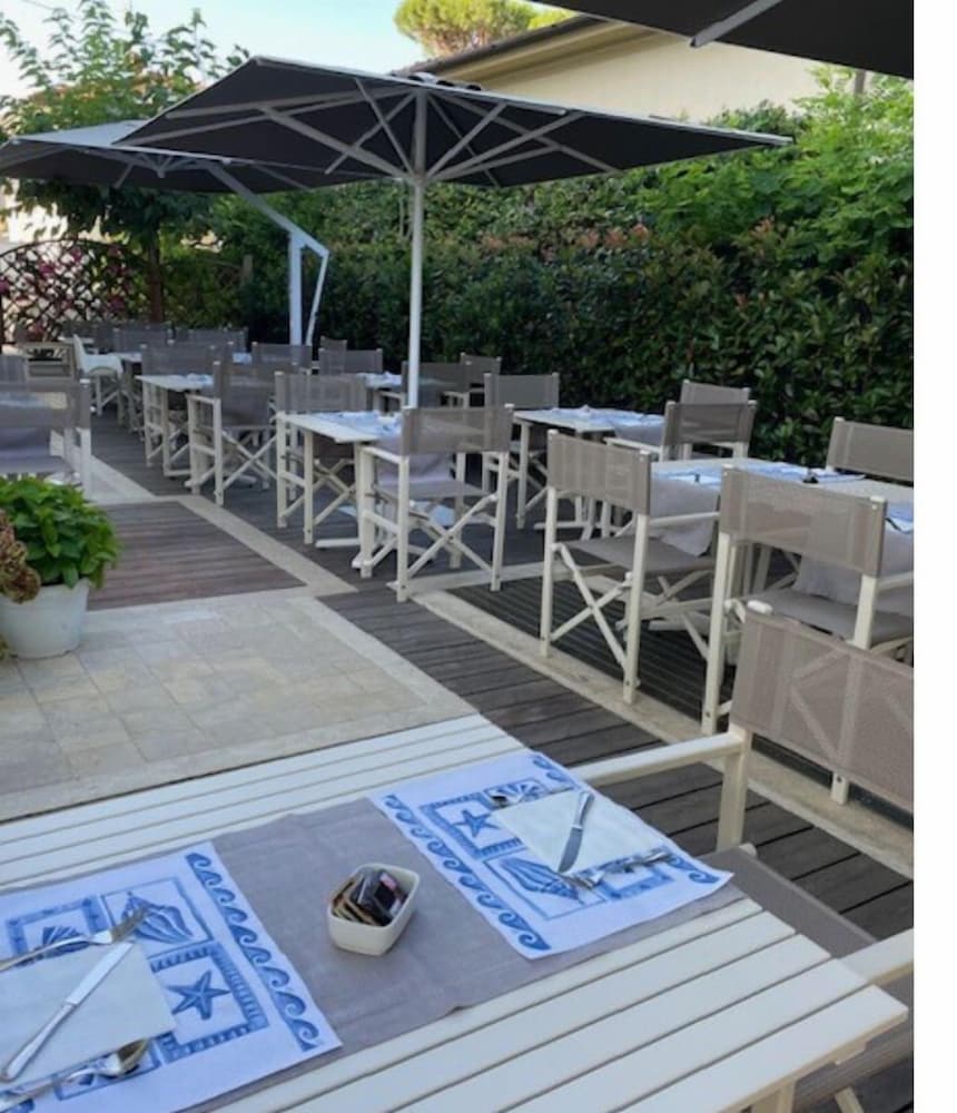 

Palermo - Forte dei Marmi - Hotel Villa Barsanti