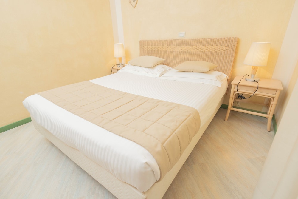 

Cagliari - Moniga del Garda - Hotel Berta