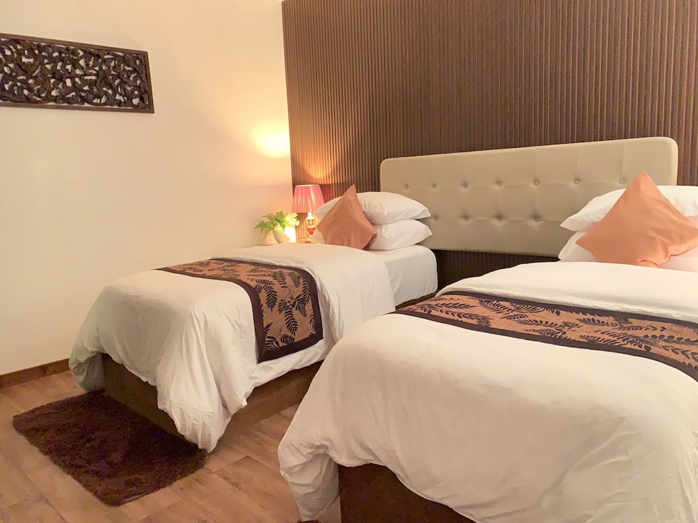 

Bologna - Atollo di Shaviyani - Himeyn Beach Inn Ocho Homes