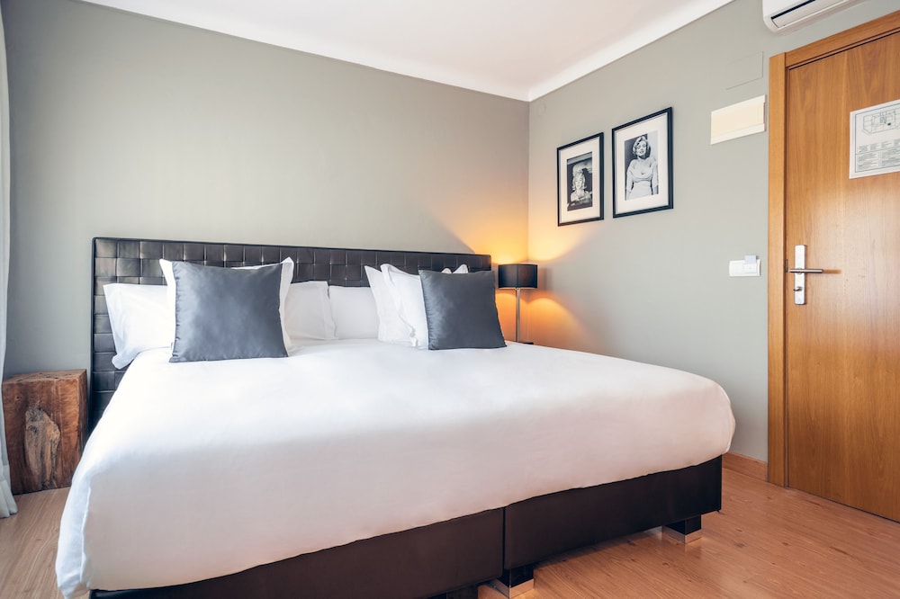 

Bologna - Talamanca - Hostal Parque Ibiza