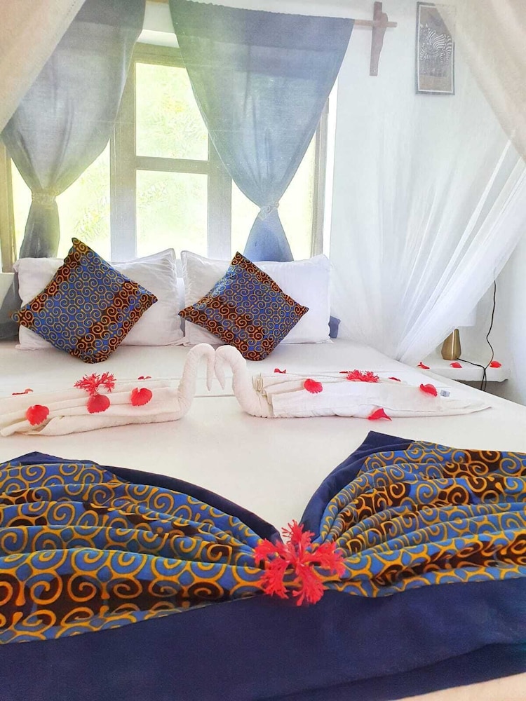 

Roma - Dongwe - Blue Palm Zanzibar
