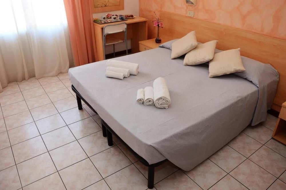 

Catania - Bellaria Igea Marina - Hotel Jolanda