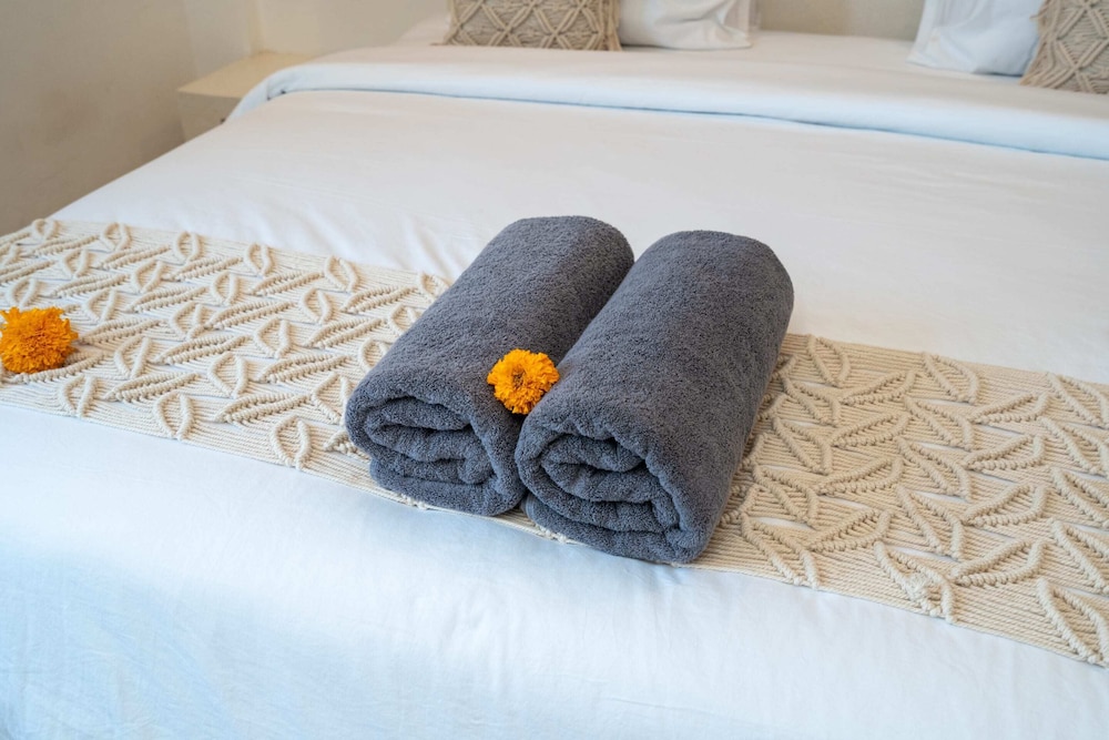 

Catania - Legian - Villa Mila