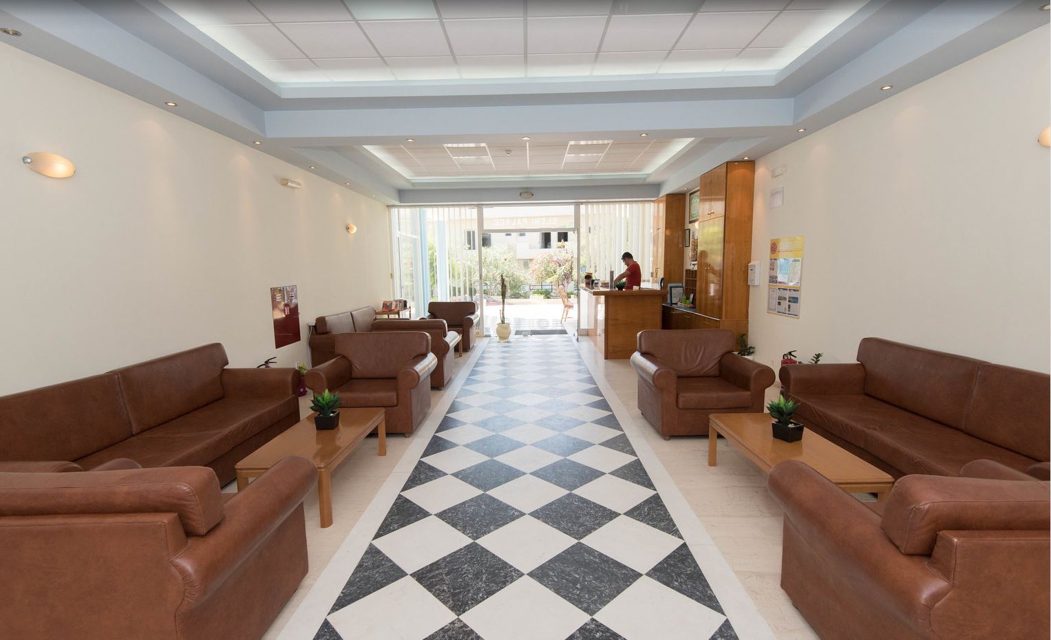 

Bari - Agia Pelagia - Creta - Eleni Palace
