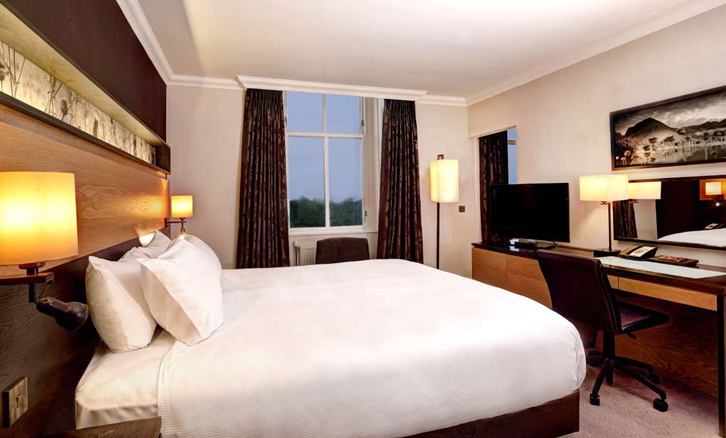 

Bologna - Stirling - DoubleTree by Hilton Dunblane Hydro Hotel