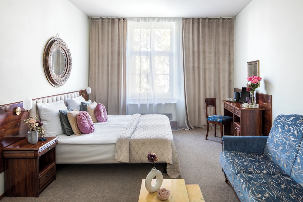 

Pisa - Cracovia - Old Time Aparthotel