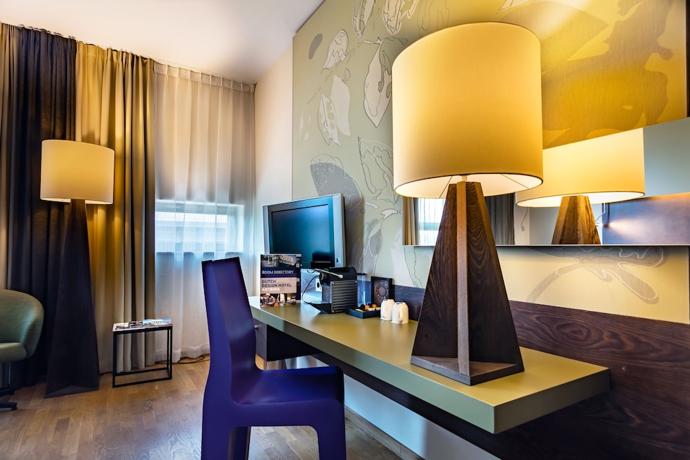 

Milano - Zwanenburg - Hotel Artemis Amsterdam