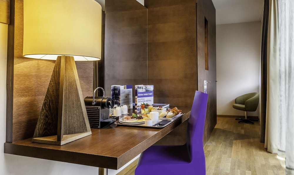 

Cagliari - Schiphol - Hotel Artemis Amsterdam