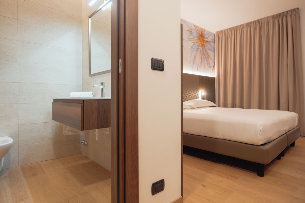 

Catania - Legnano - Hotel Pineta