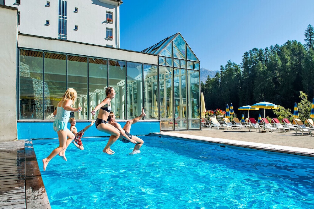 

Milano - Sils Maria - Arenas Resort Schweizerhof