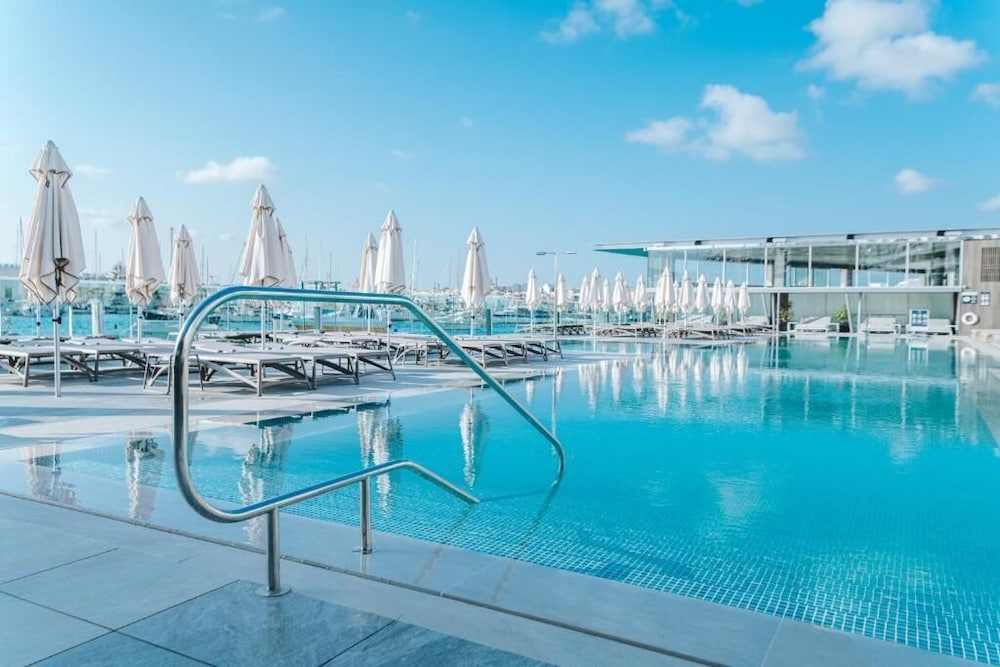 

Pisa - Birgu - Valletta view Apartments by ST Hotels