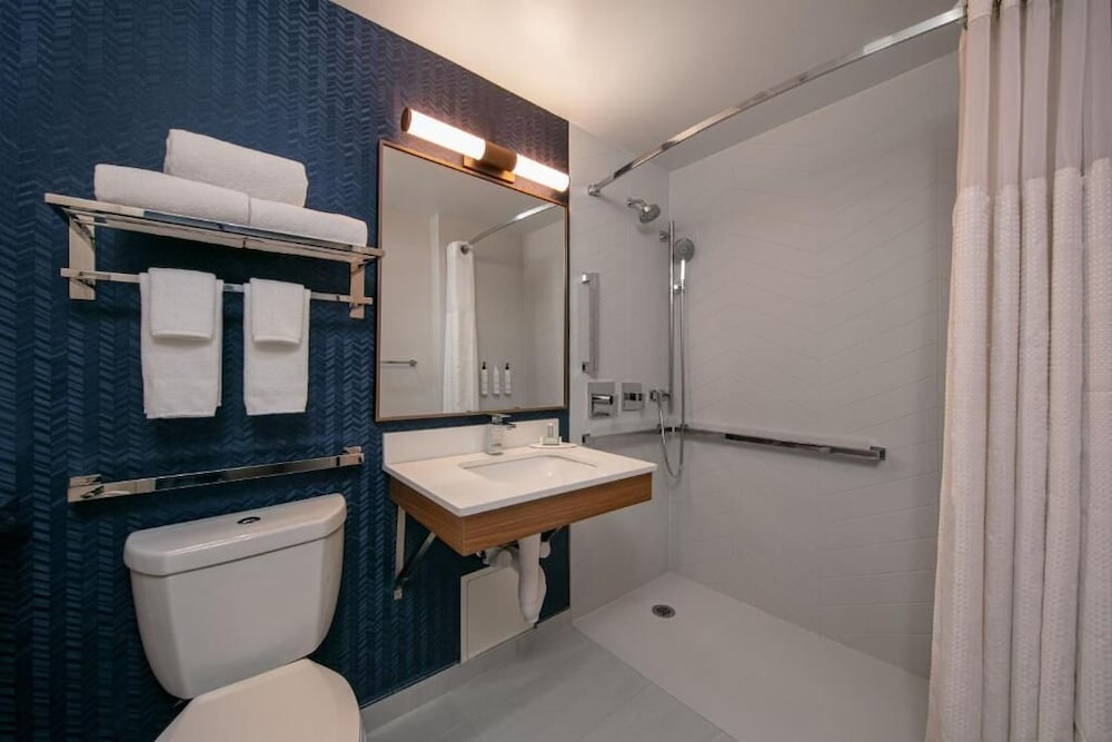 

Venezia - Bellerose - Fairfield Inn by Marriott JFK Airport