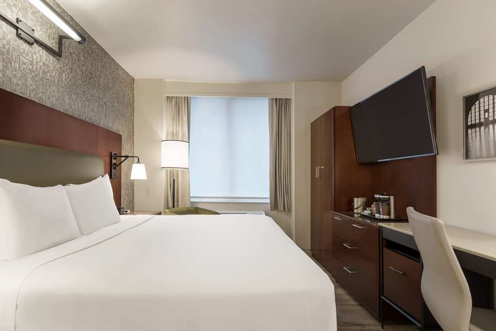 

Napoli - Brooklyn (NY) - DoubleTree by Hilton New York Downtown
