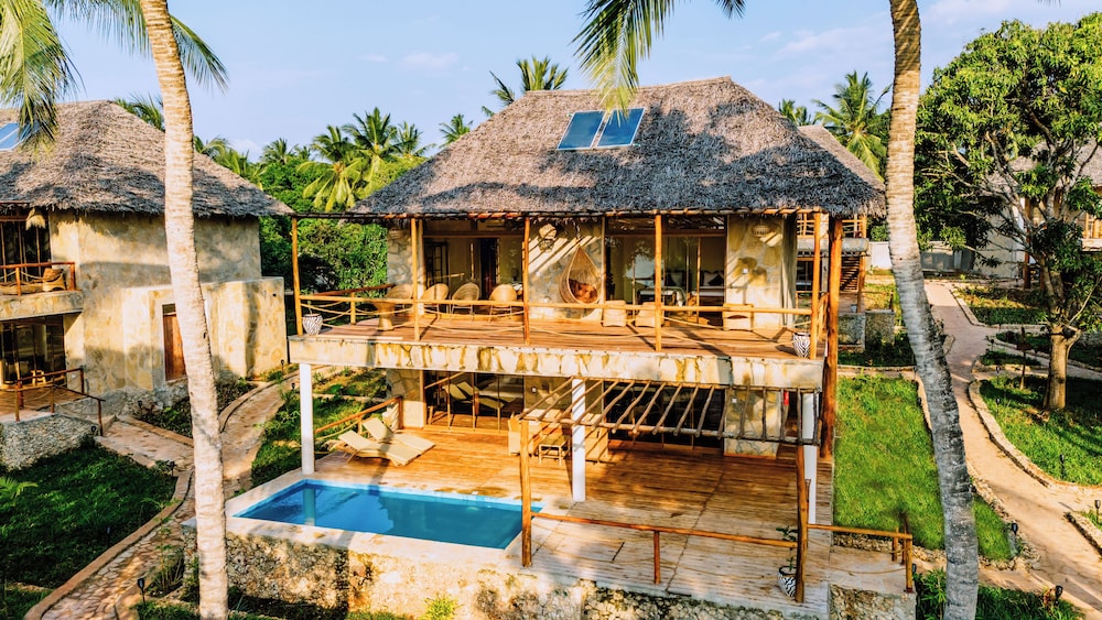 

Bologna - Fukuchani - Moyo Mzuri Villa Resort Zanzibar Ltd.