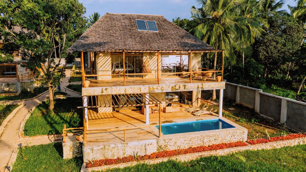

Verona - Fukuchani - Moyo Mzuri Villa Resort Zanzibar Ltd.