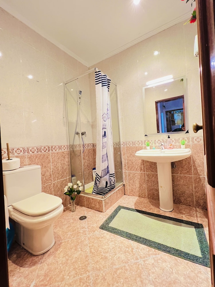 

Napoli - Almada - Garden Guest House