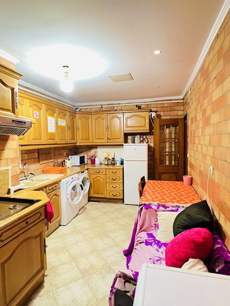 

Napoli - Almada - Garden Guest House
