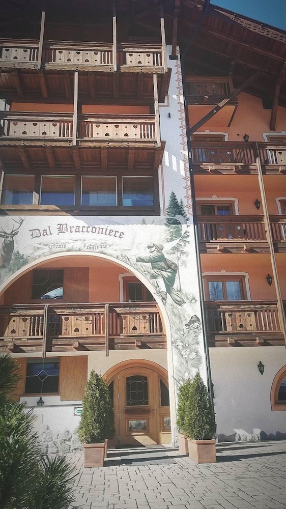 

Bari - Dimaro - Hotel dal Bracconiere