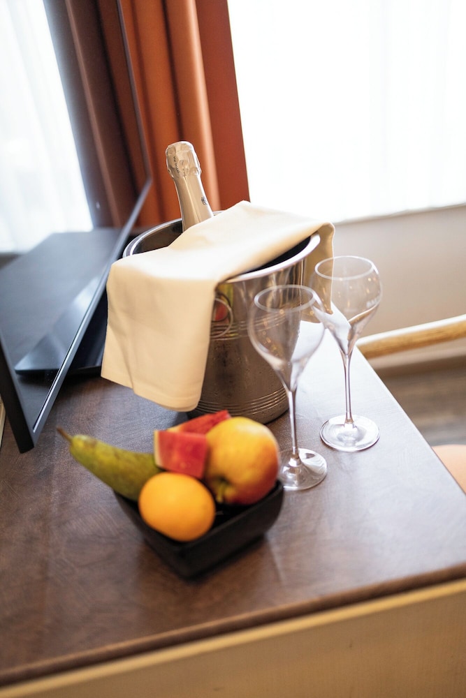 

Milano - Houffalize - Hotel du Commerce