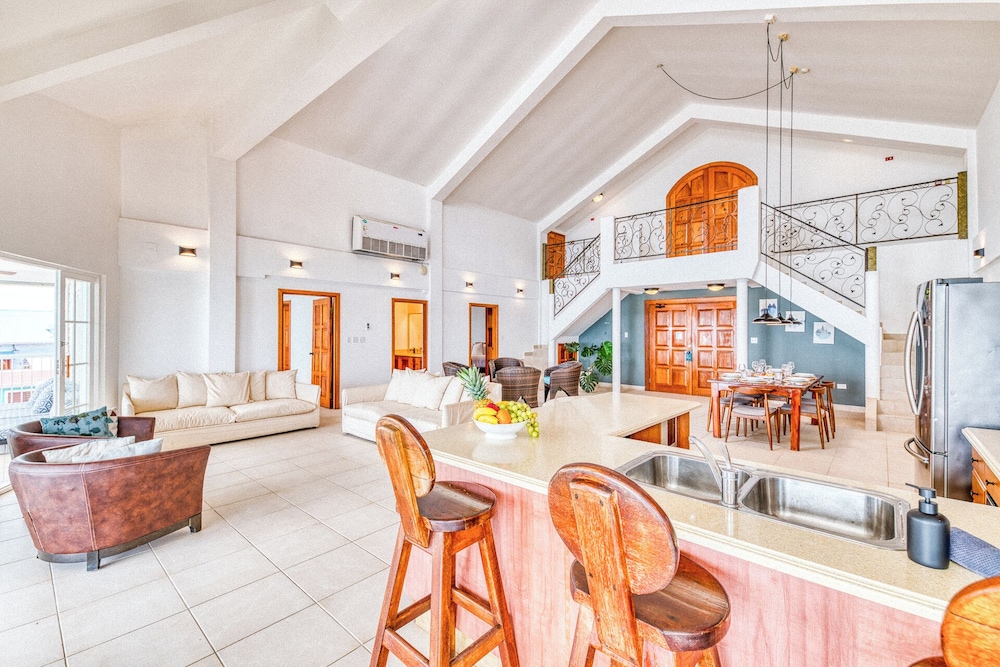 

Milano - Bocas del Toro - Tropical Suites Hotel