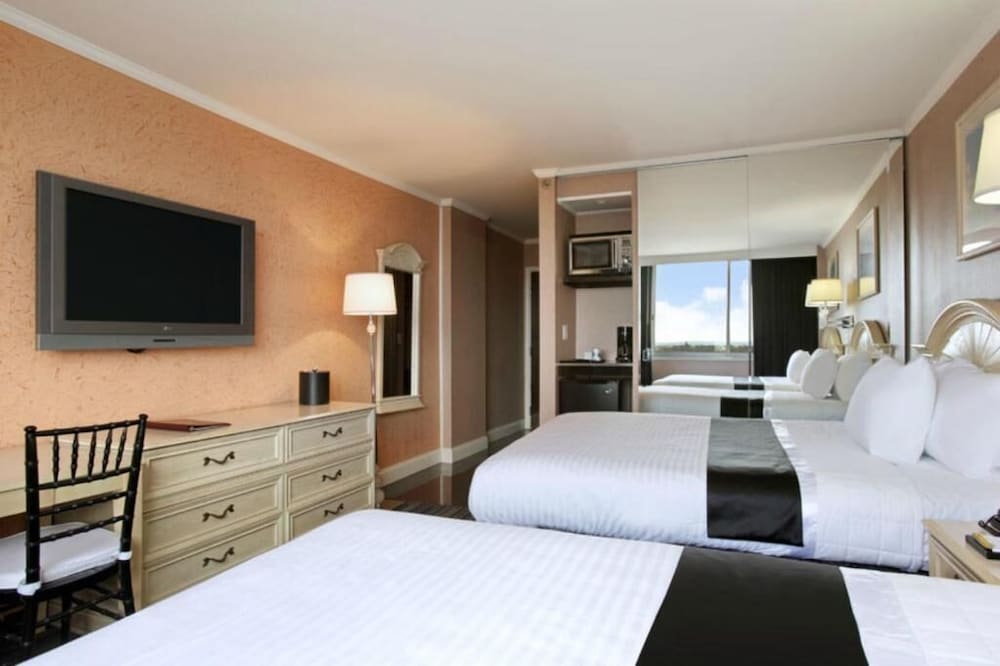 

Roma - Union City (NJ) - Ramada by Wyndham North Bergen