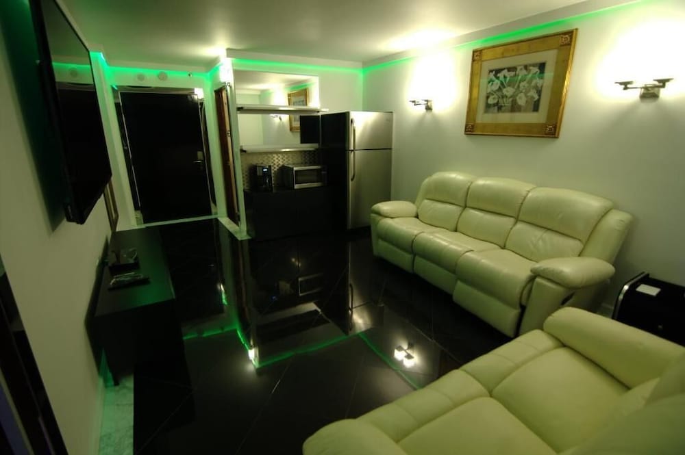 

Lamezia Terme - New York - Manhattan - Ramada by Wyndham North Bergen