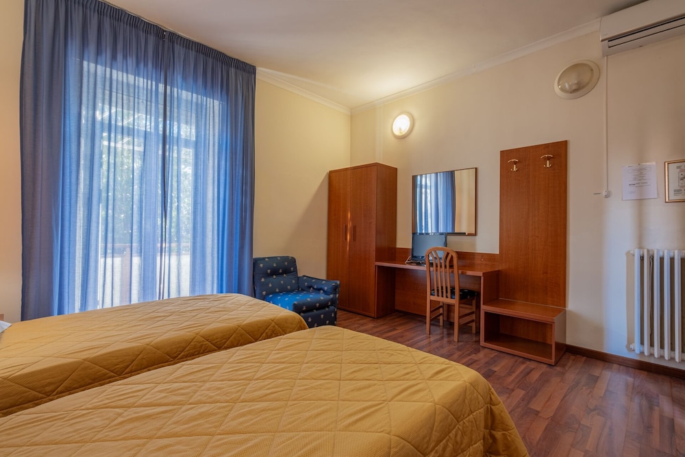 

Catania - Mostacciano - Hotel Monte Verde
