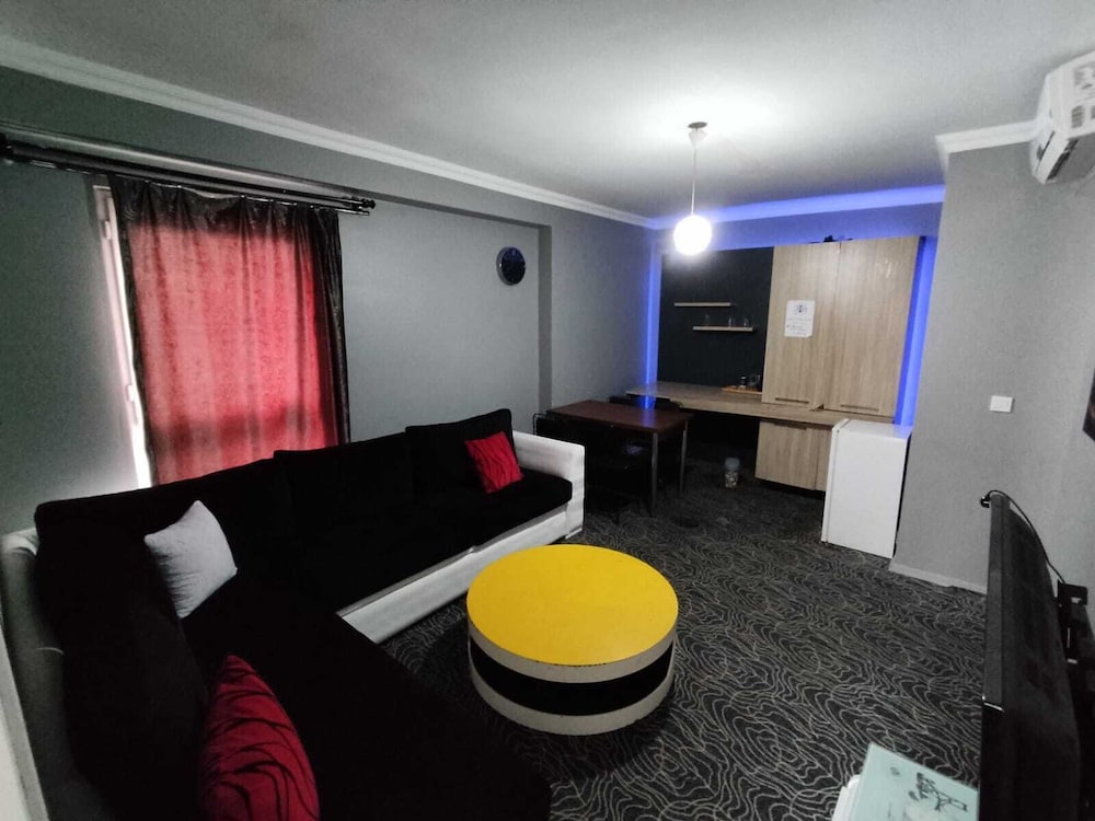 

Palermo - Büyükçekmece - İNCİ HOUSE
