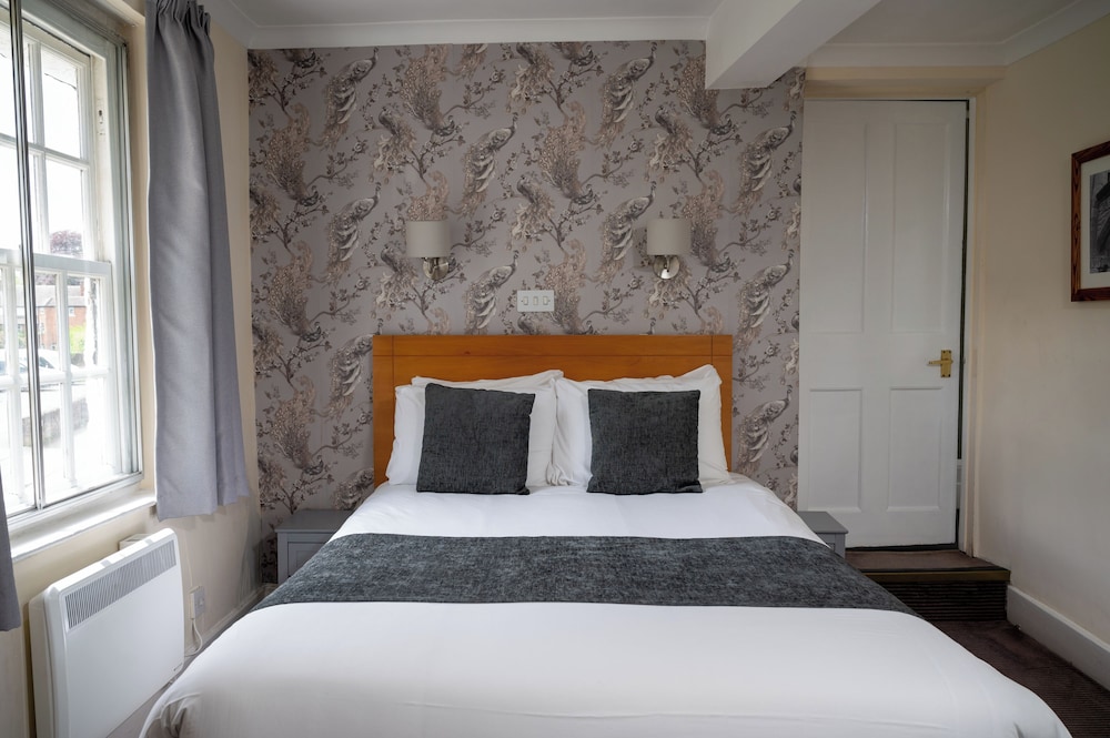 

Lamezia Terme - Tewkesbury - Bell Hotel by Greene King Inns
