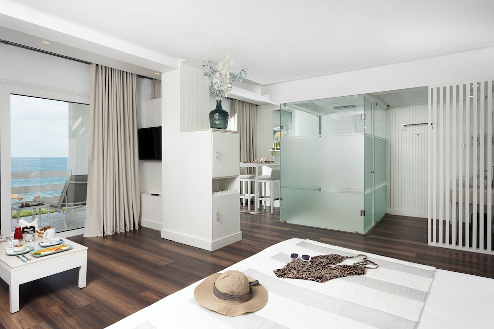 

Verona - Carthage - Hotel La Tour Blanche