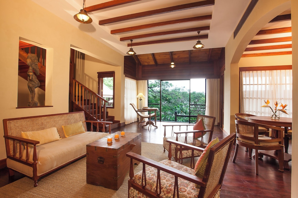 

Bologna - Cerf Island - JA Enchanted Island Resort