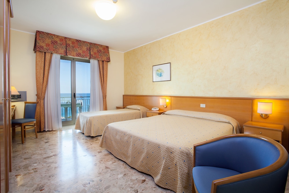 

Venezia - Amantea - La Tonnara