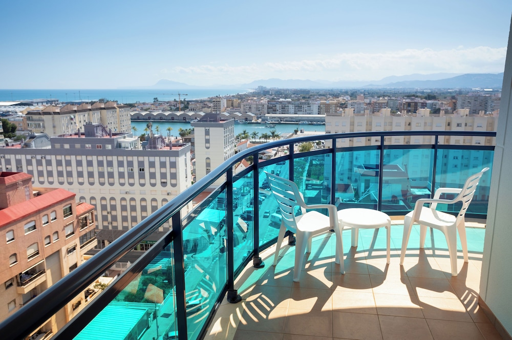 

Milano - Playa de Miramar - Hotel Cibeles Playa