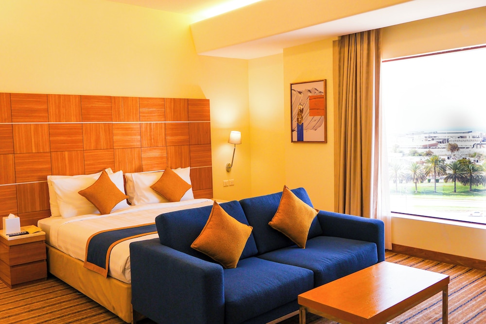 

Milano - Costa di Mascate, Oman - Golden Tulip Muscat
