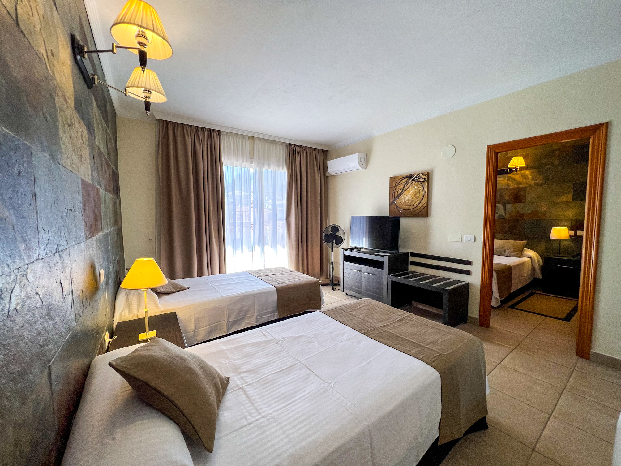 

Brindisi - La Aldea de San Nicolas de Tolentino - Hotel La Aldea Suites