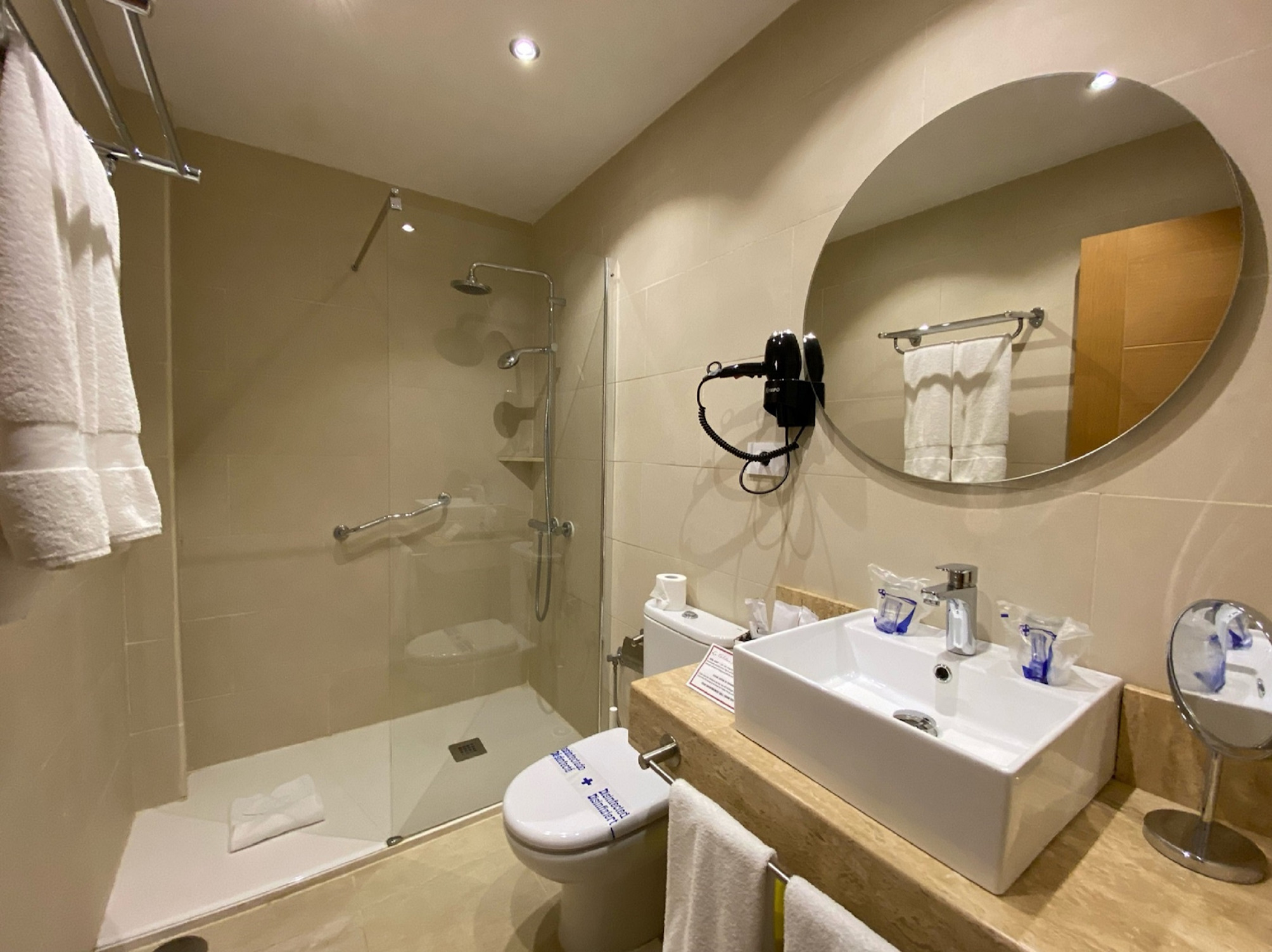 

Bologna - La Aldea de San Nicolas de Tolentino - Hotel La Aldea Suites