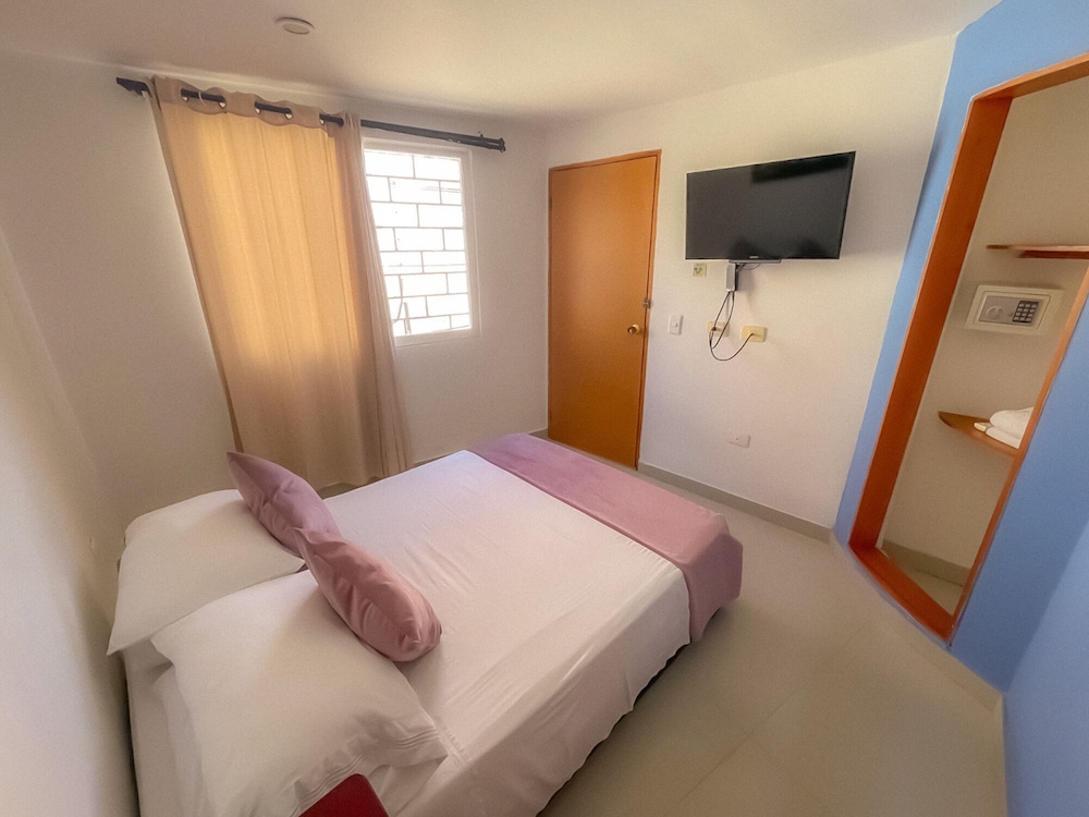 

Bari - San Andrés - Sweet Caribbean Airport Hotel