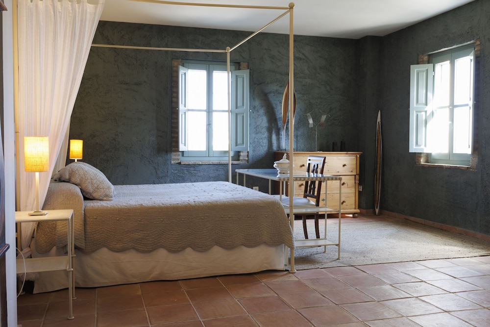 

Bologna - Gandia - Hotel Boutique Moli El Canyisset