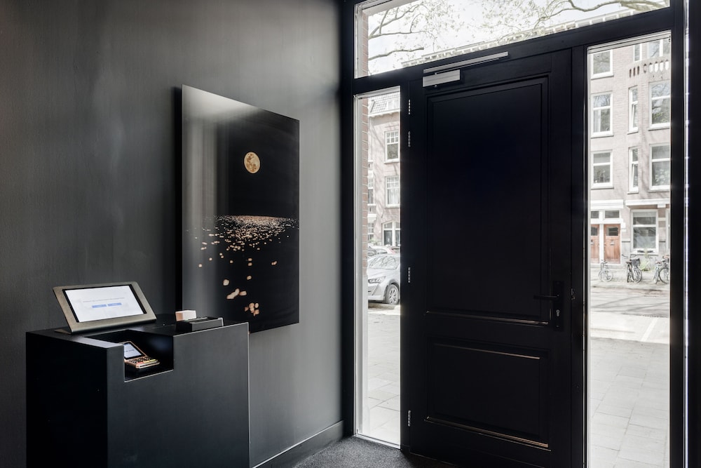 

Catania - Rotterdam - Le Petit Marin Boutique Hotel