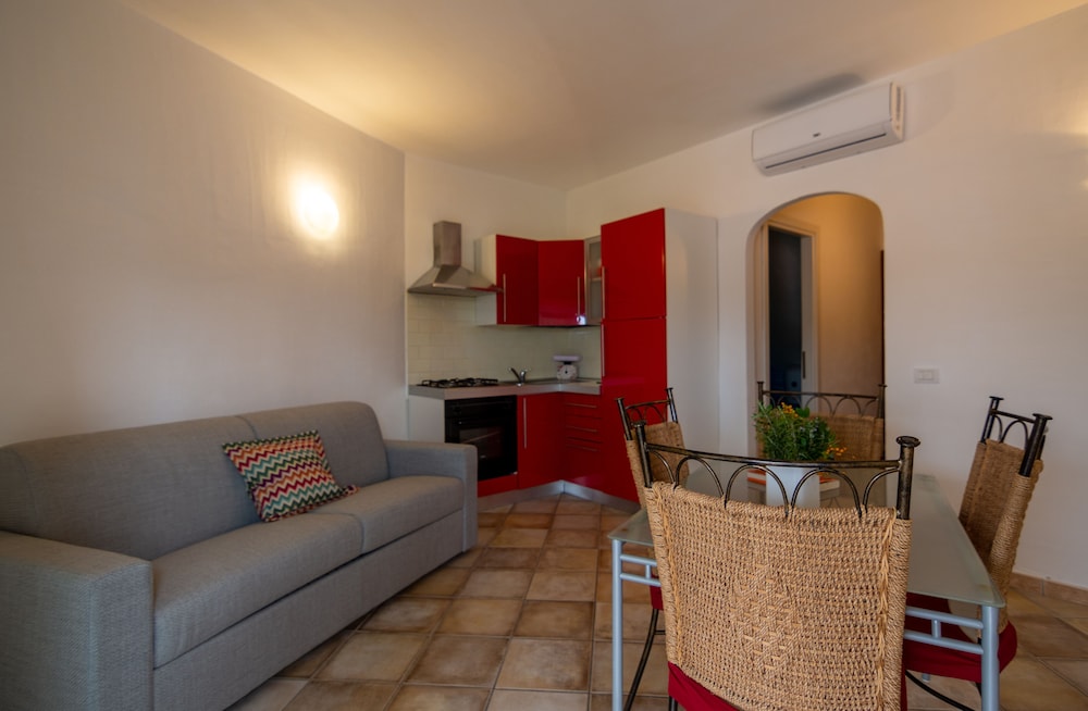 

Roma - Golfo Aranci - Residenze Il Girasole