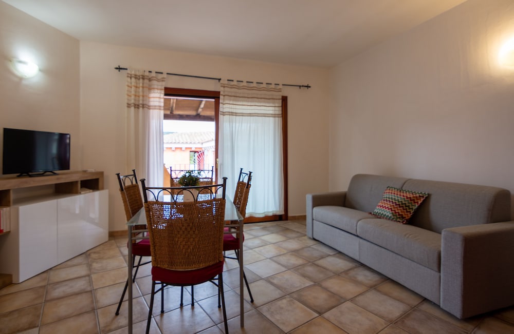 

Napoli - Golfo Aranci - Residenze Il Girasole