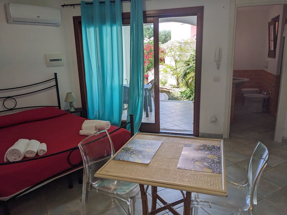 

Roma - Golfo Aranci - Residenze Il Girasole