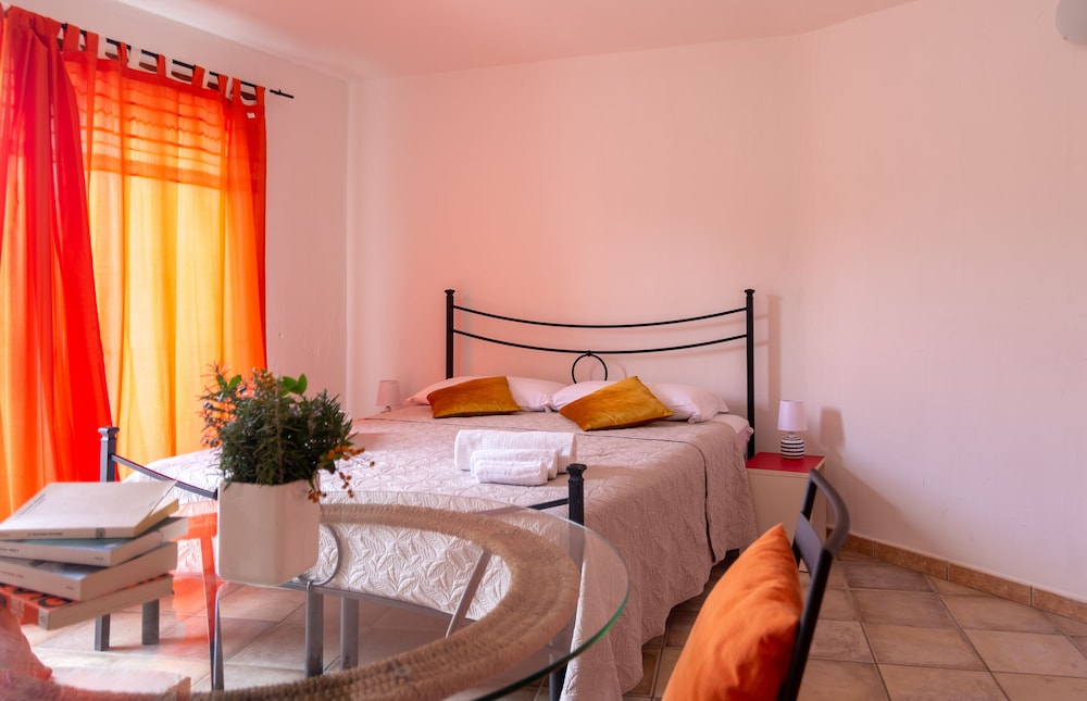 

Roma - Golfo Aranci - Residenze Il Girasole