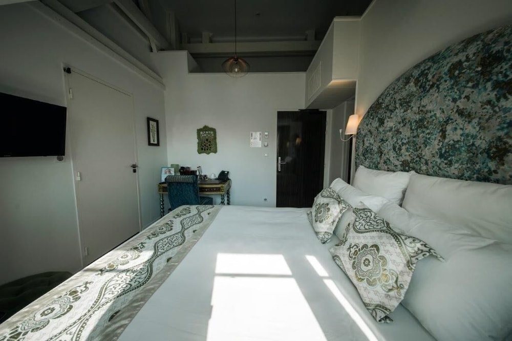 

Roma - Lisieux - BRIT HOTEL PRIVILEGE LISIEUX - La Villa des Arts