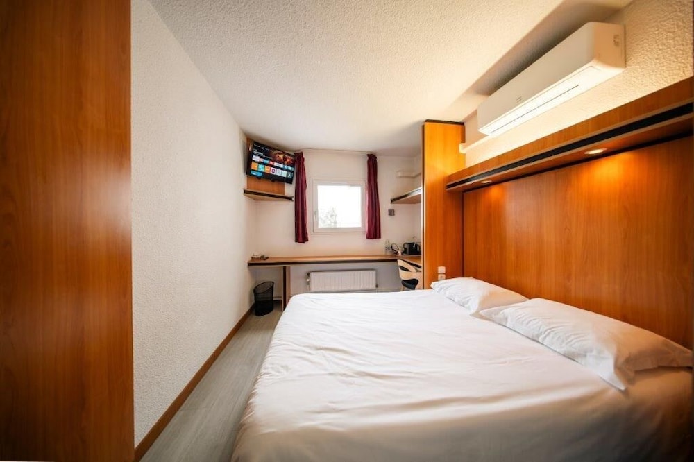 

Milano - Évreux - Brit Hotel La Bonne Etape