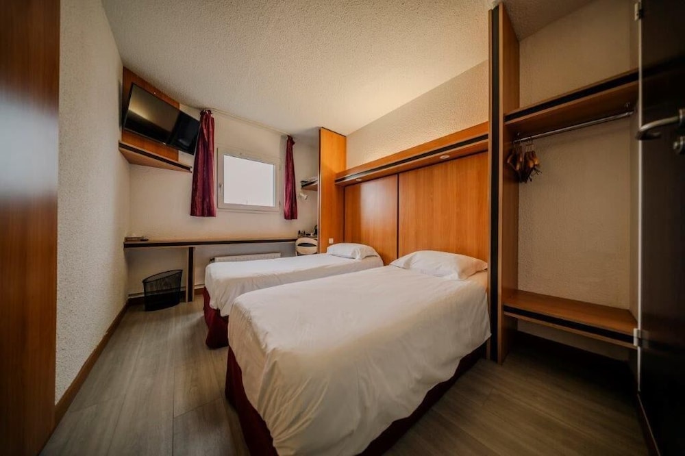 

Milano - Évreux - Brit Hotel La Bonne Etape