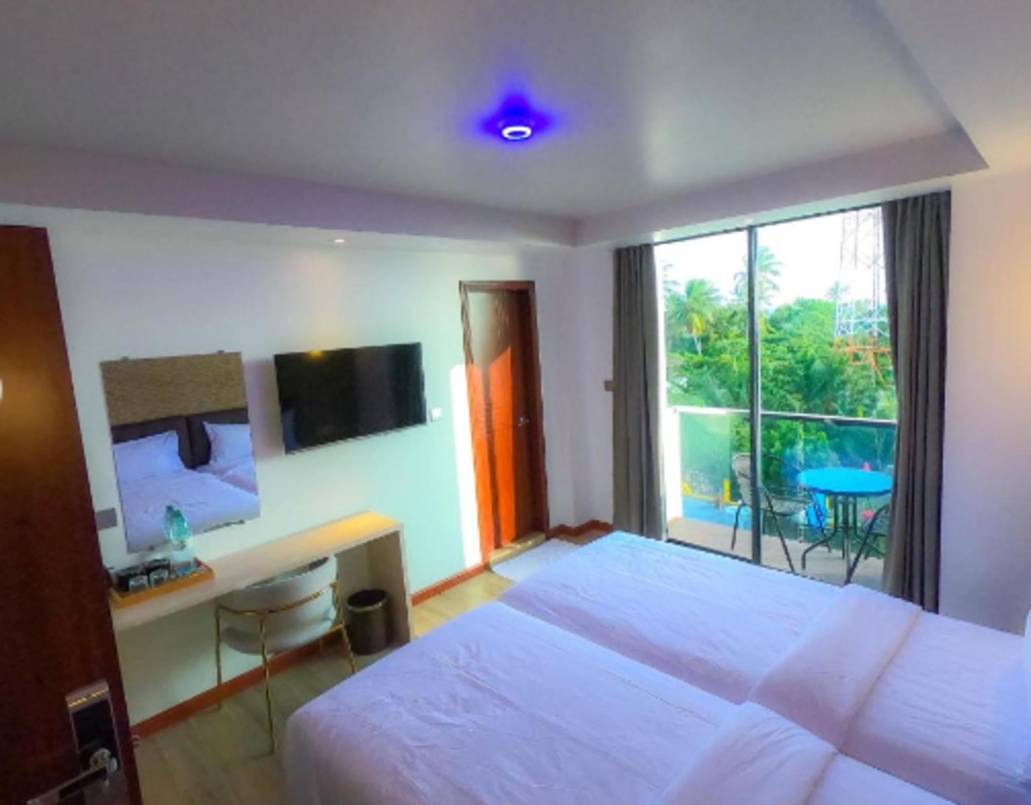 

Milano - Isola di Dhangethi - Ari Grand Hotel & Spa