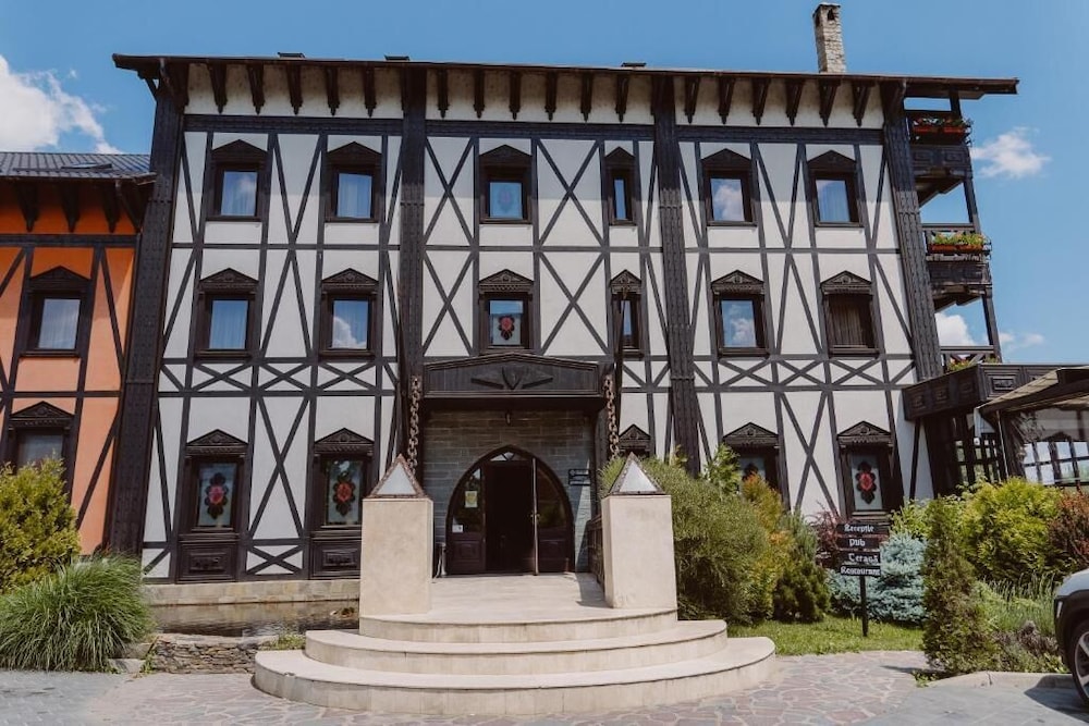 

Roma - Bacău - Podu' cu Lanturi